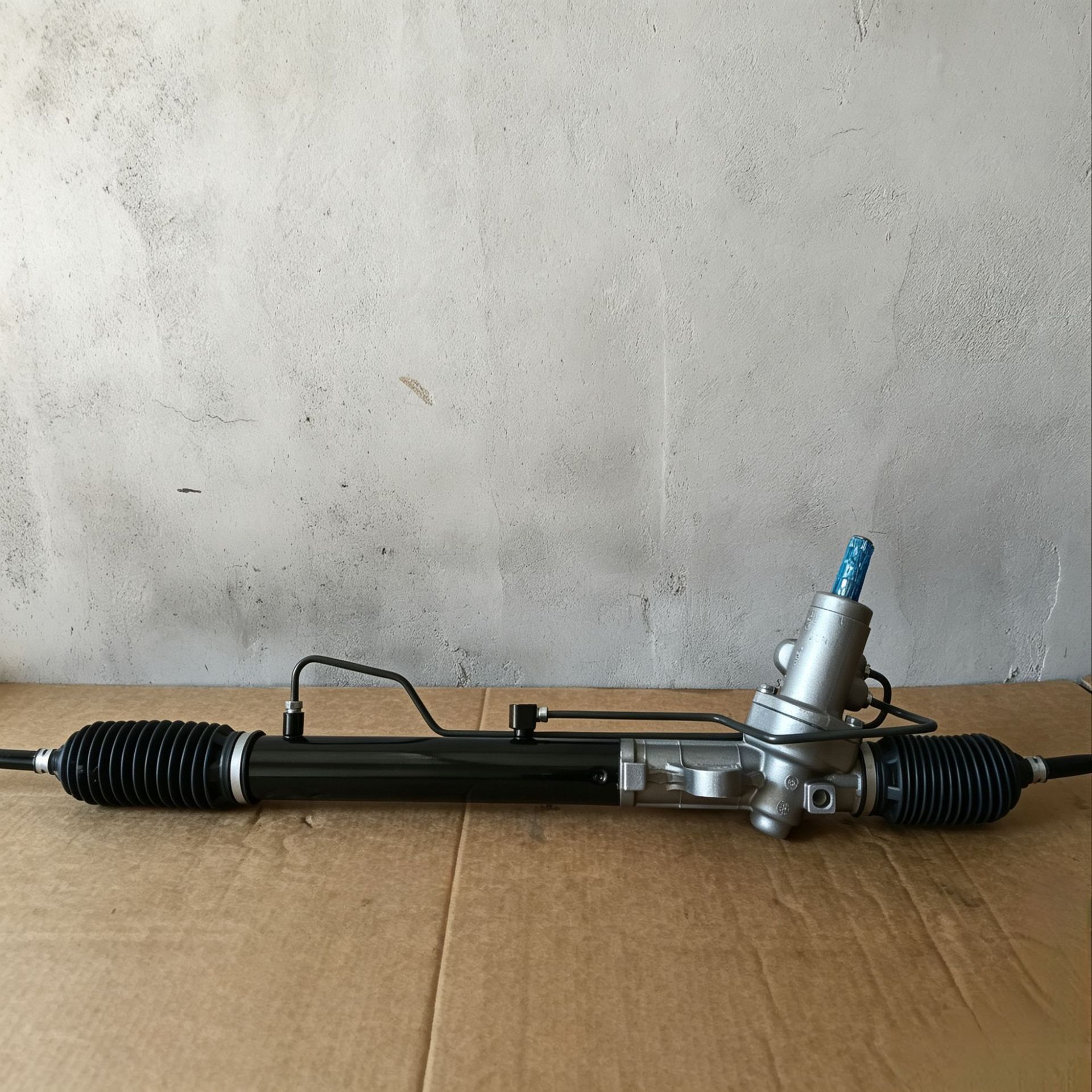56500-1m100 56500-J4000 Suitable for Old Freddy Car Parts Steering Gear
