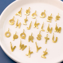 欧美热销新款 26个英文字母吊坠个性不锈钢字母饰品配件 首饰批发