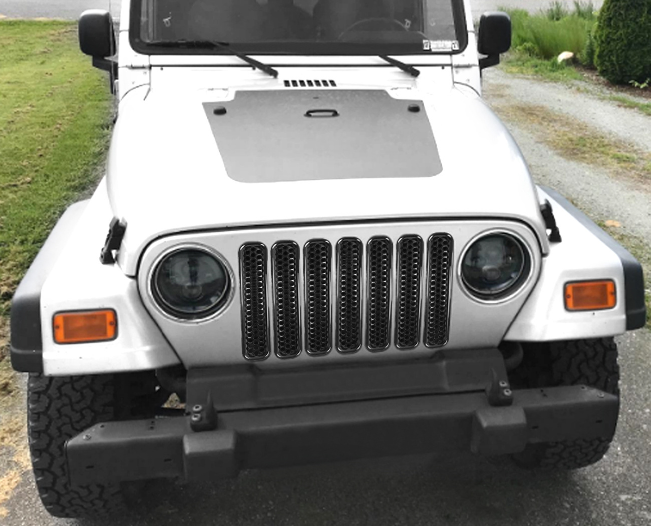 Suitable for 1999-2006 Tj Wrangler Center Grille Plug Round Hole Model Modified Off-Road Vehicle Accessories Wholesale Parts