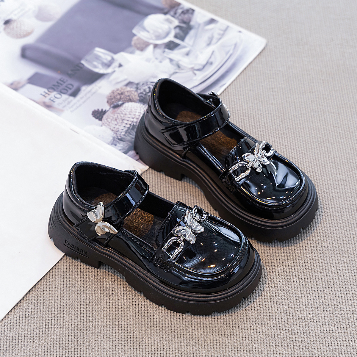 Zapatos de cuero negro para niñas Zapatos de primavera y otoño 2026 nuevos zapatos de princesa británicos zapatos de espectáculo para niñas