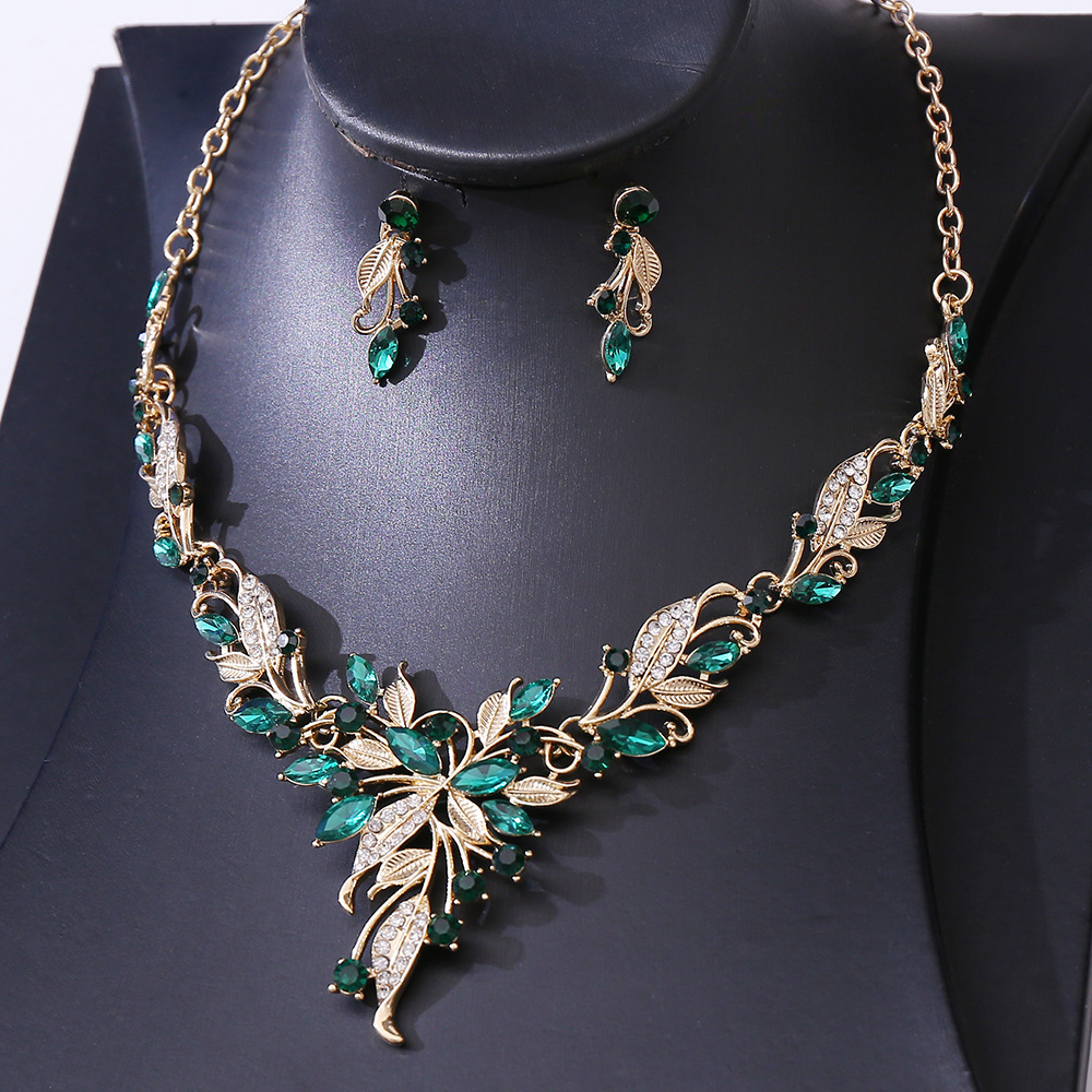 叶子镶钻新娘项链