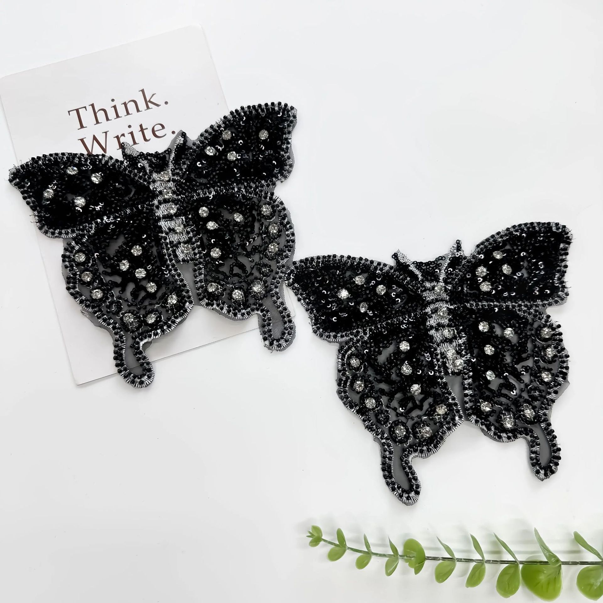 Etiqueta engomada de tela bordada de mariposa negra con cuentas Etiqueta engomada de tela de malla de encaje inferior Ropa de bricolaje Accesorios de moda image 5