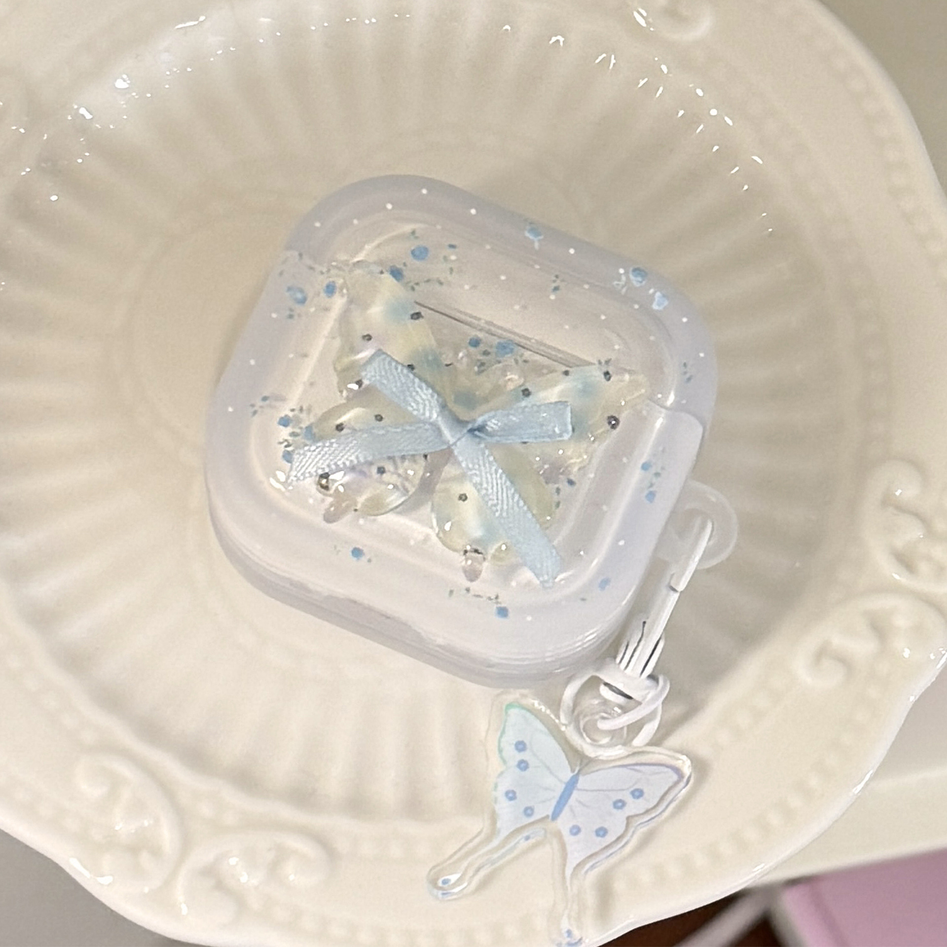 Mariposas para AirPods4 cubierta de protección de 3 generaciones de colgantes 1 / 2 auriculares Bluetooth de Apple cubierta blanda pro2