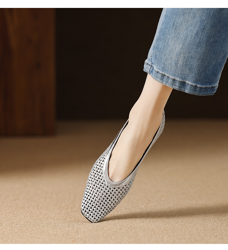 Sandal nữ mũi nhọn gót thấp lưới thoáng khí mũi khoét 2025 — Màu trắng nhạt, bạc chi tiết 7