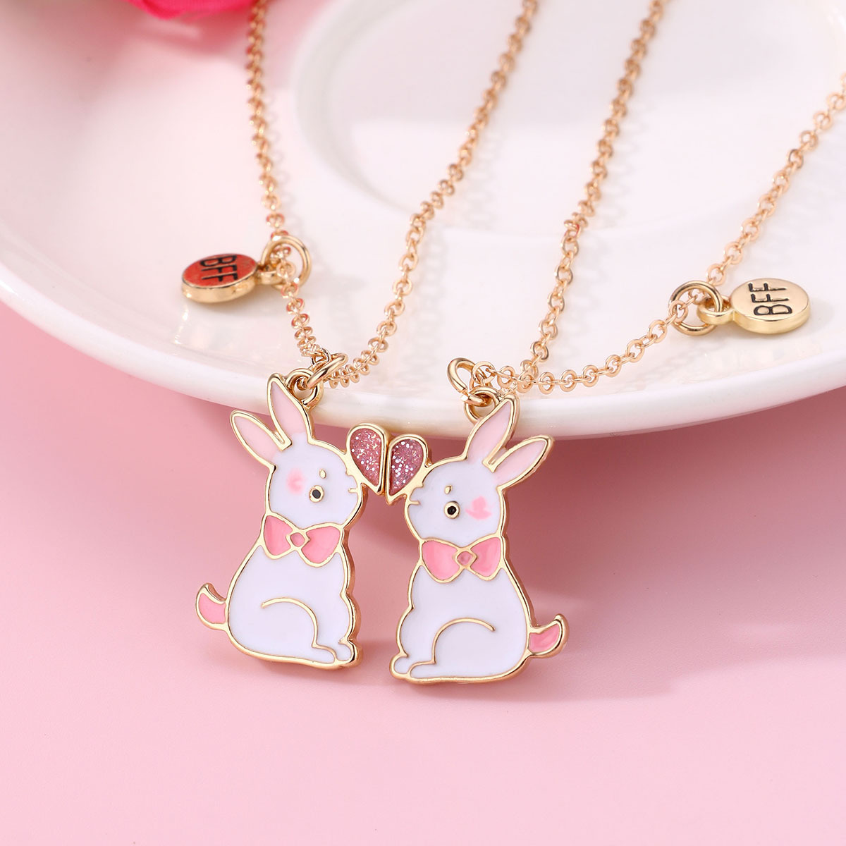 Süß Einfacher Stil Kaninchen Herzform Legierung Emaille Ostern Kinder Halskette Mit Anhänger display picture 7