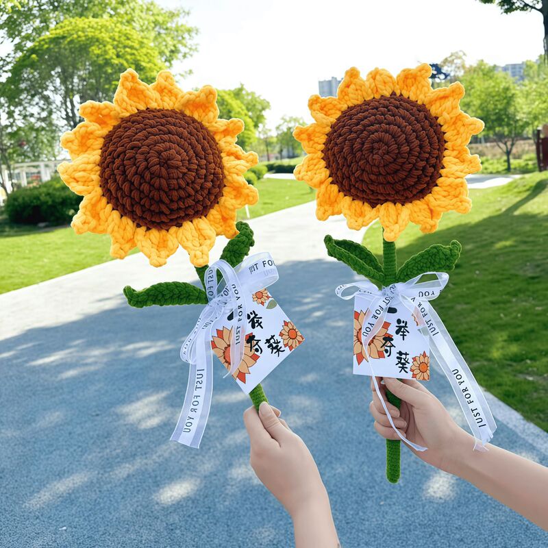 卒業シーズンの贈り物、巨大なひまわりの花束、手編み完成品、高校受験で一攫千金を獲得したおめでとうの贈り物|undefined