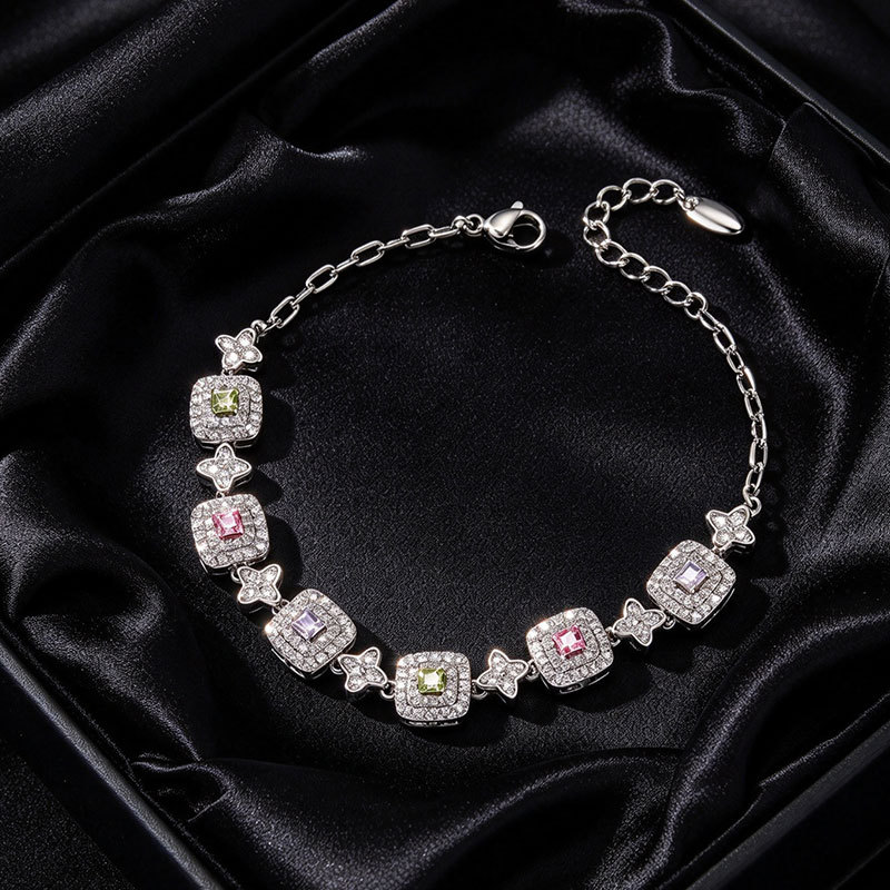 Pulsera Geométrica Circular con Dije de Cubo de Aleación de Cobre