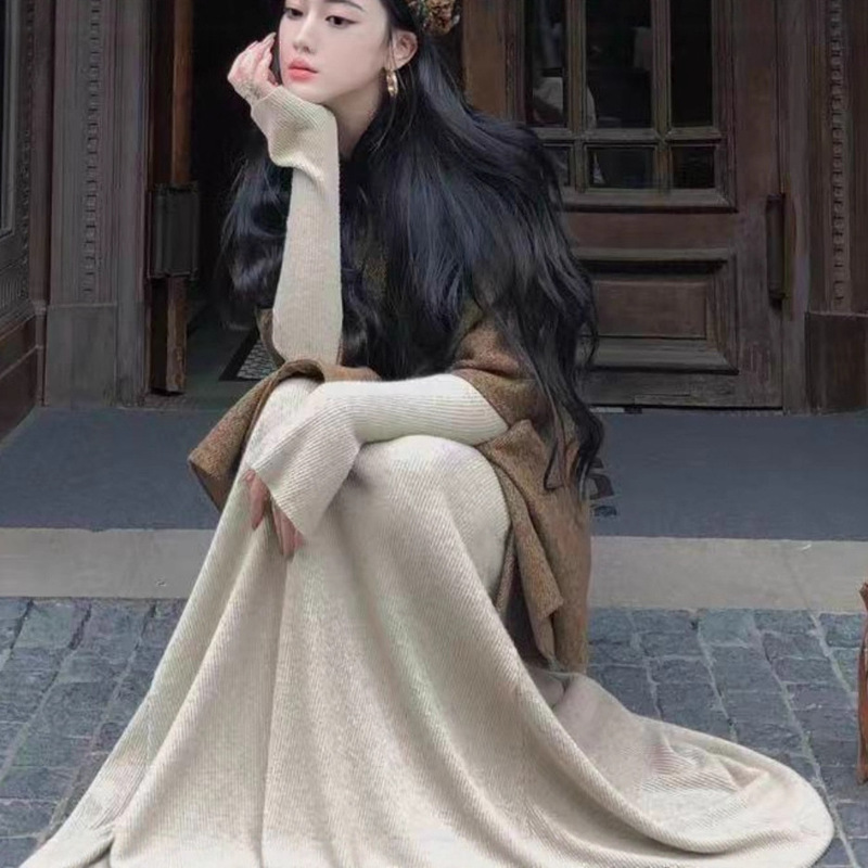 法式小众独特别致显瘦斗篷外套女2025年秋季新款燕麦色修身连衣裙|undefined