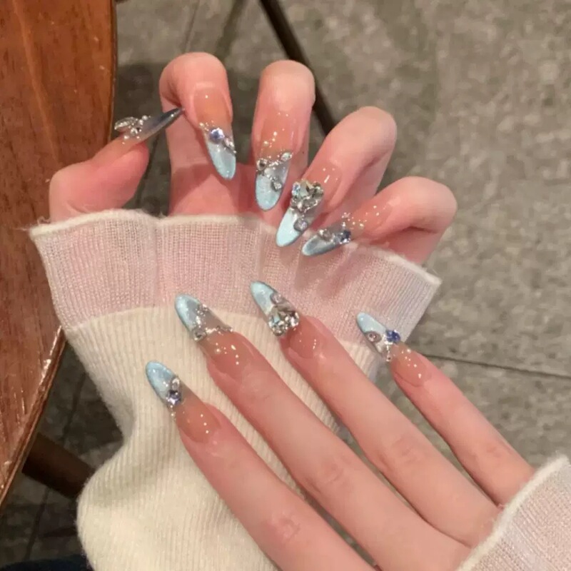 10 Pieces of Detachable Wearable Nail Patches with Fairy-Like Temperament and Dazzling Atmosphere, Popular on Social Media