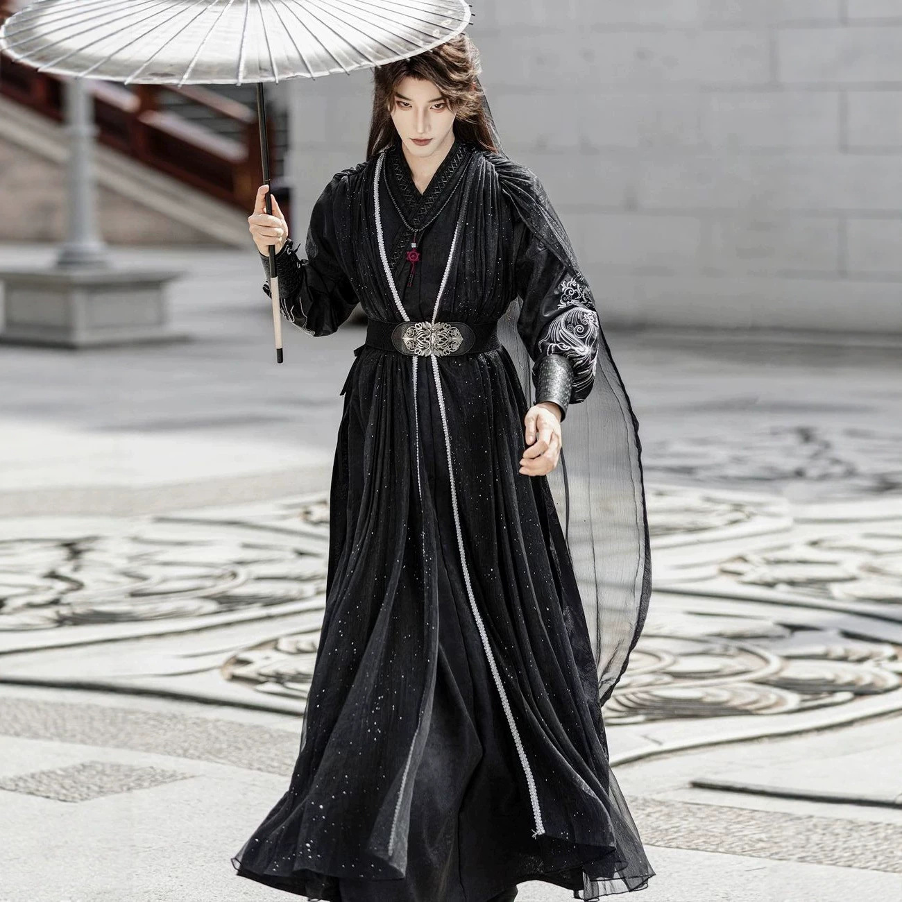 Original Hanfu 2026 new model, unisex, Song Dynasty style embroidered ancient costume, heroic cape for role-playing cosplay in autumn