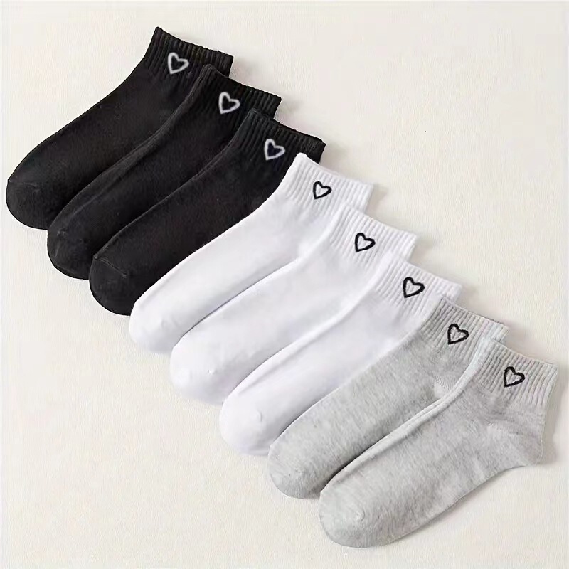 Cross-border men's and women's love boat socks men's socks women's black and white gray cotton socks Zhuji socks factory direct socks