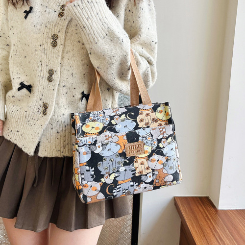 Chic and stylish large-capacity office bag for autumn, unique design, perfect for commuting and outings