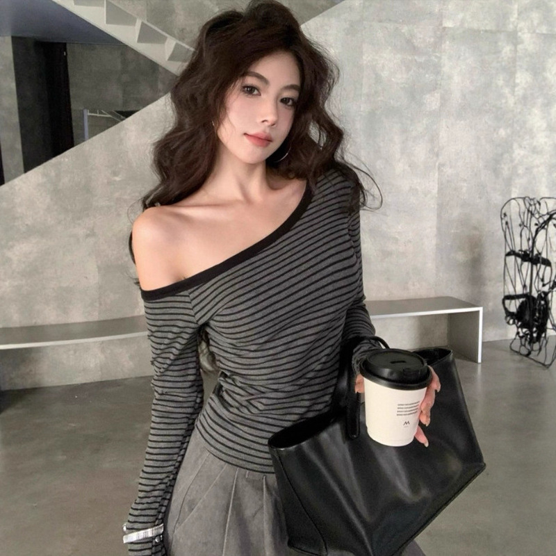 Ins Sexy Pure Desire Stripesd Slanted Shoulder Long-Sleeved T-Shirt for Women Spring & Fall Korean Style Sexy Fashion Off-Shoulder Bottoming Top for Women
