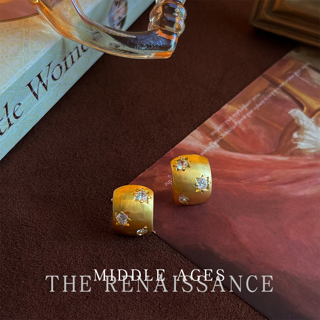 Retro gold zircon C-shaped earrings light middle-aged French retro matte brushed geometric earrings