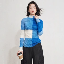 连衣裙;女式T恤;时尚休闲套装