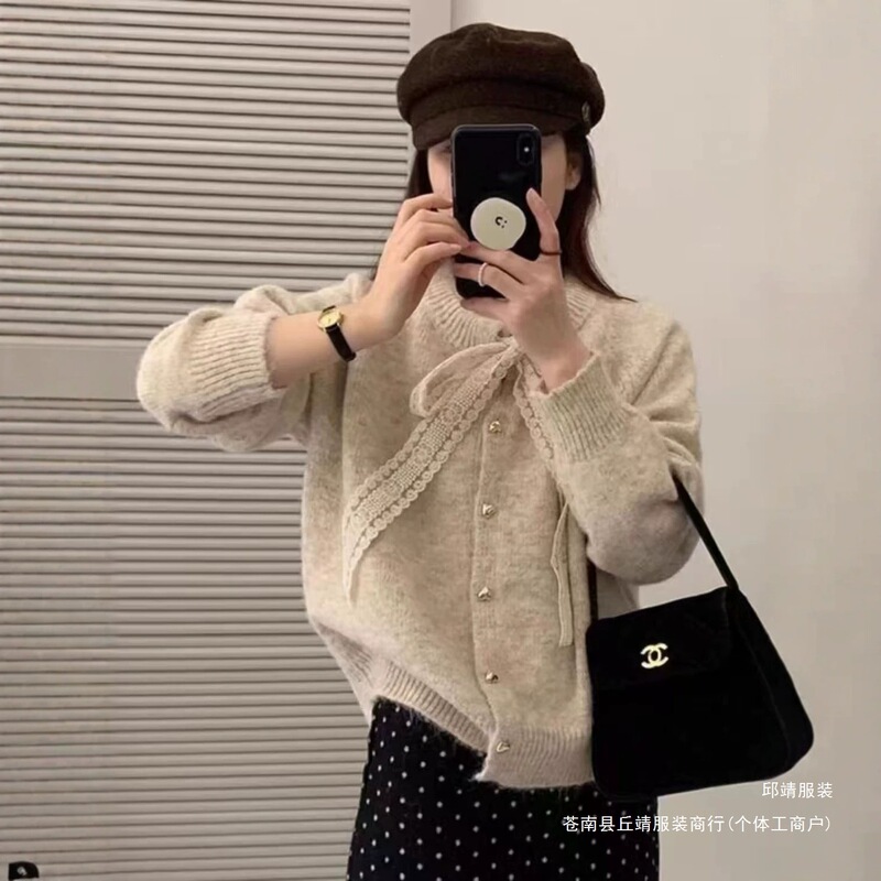 Heart-shaped metal buckle, round neckline, short, loose-fitting, gentle-style sweater cardigan with lace and bow, knitted with tie details, for women