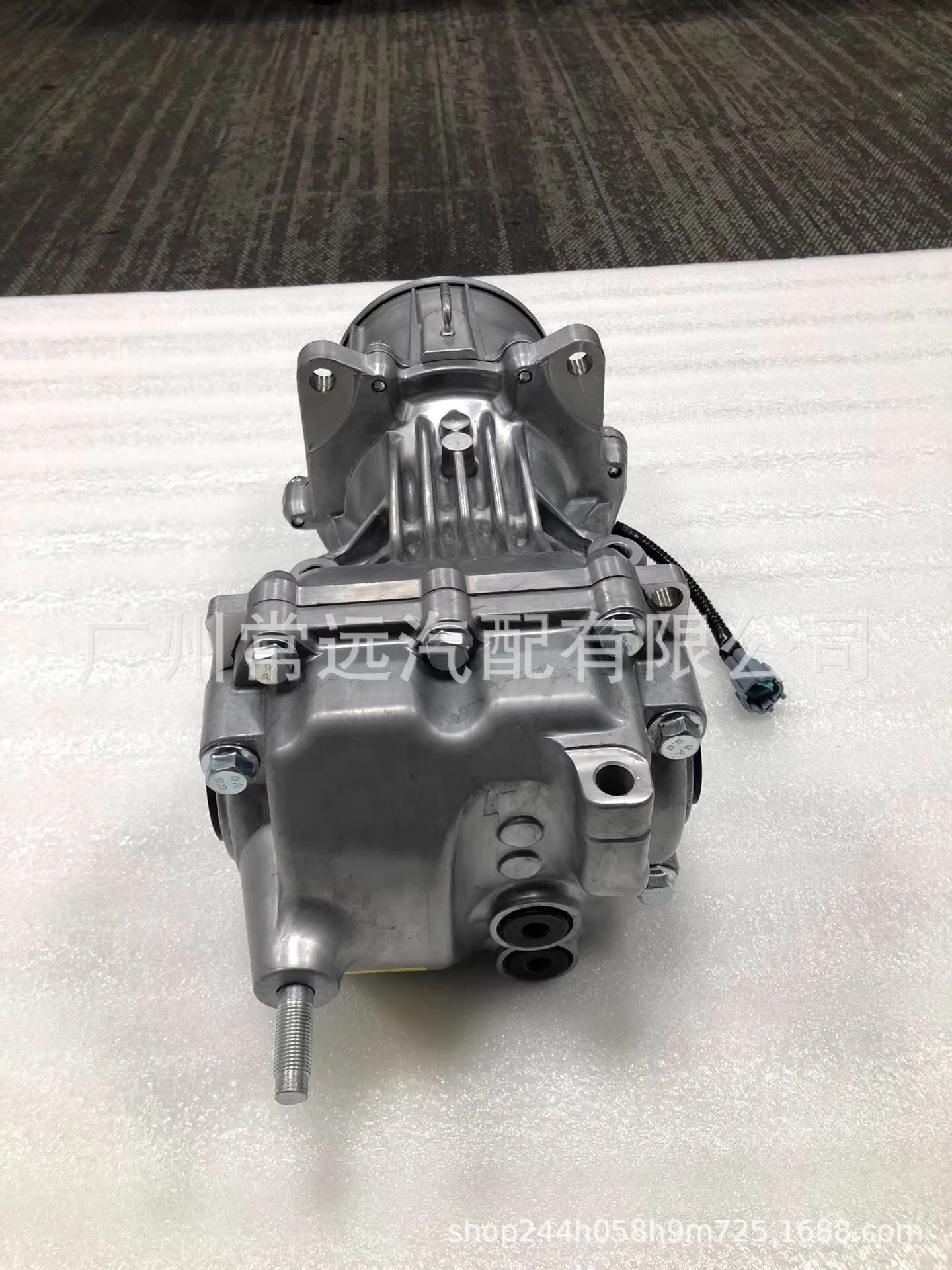 383004Bf0A 240277Fv0A Is Suitable for Nissan T32 Nissan Rear Differential Assembly Original Tail Gear
