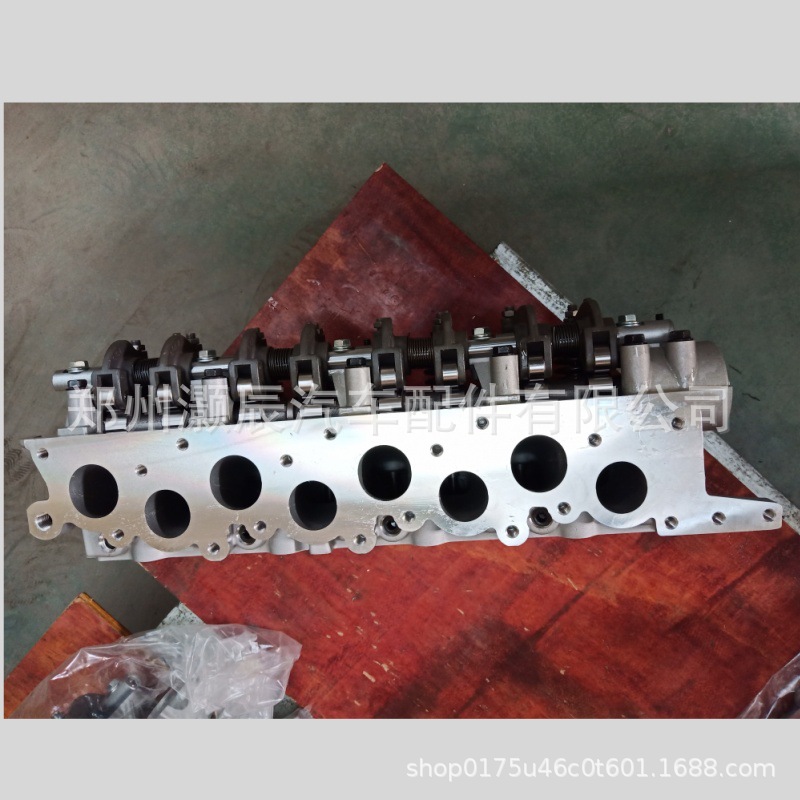 Factory Direct Sales Complete Aluminum Alloy Cylinder Head Assembly 4D56 Md109733/Md185918 908511