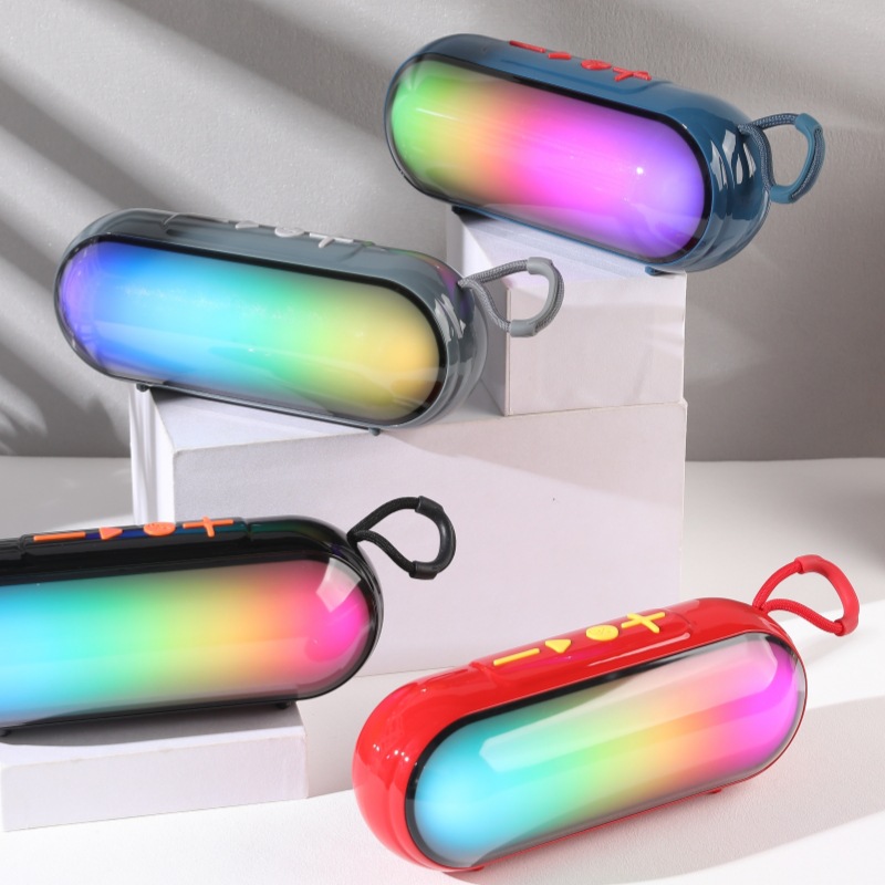 Nuevo transfronterizo TG792 Bluetooth audio con lámpara portátil RGB al aire libre colorido tarjeta de enchufe subwoofer caja de regalo