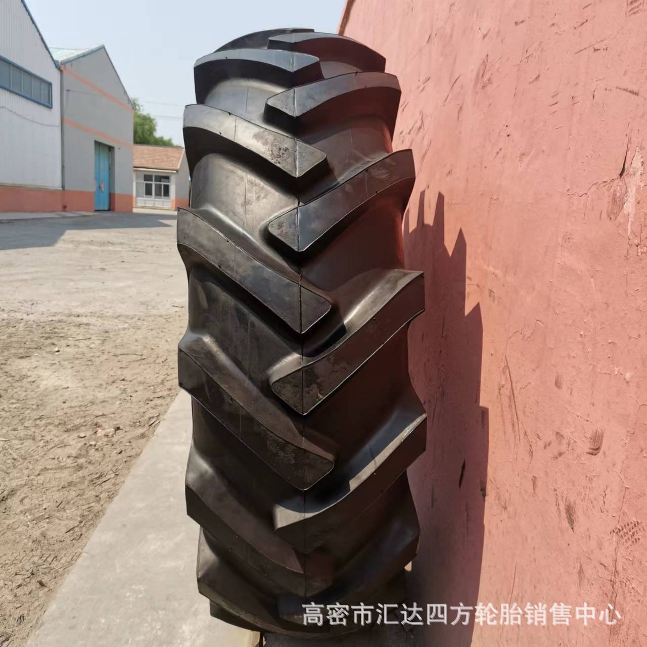 现货供应15-24联合收割机 后轮轮胎农用轮胎 R-1人字10.0/75-15.3