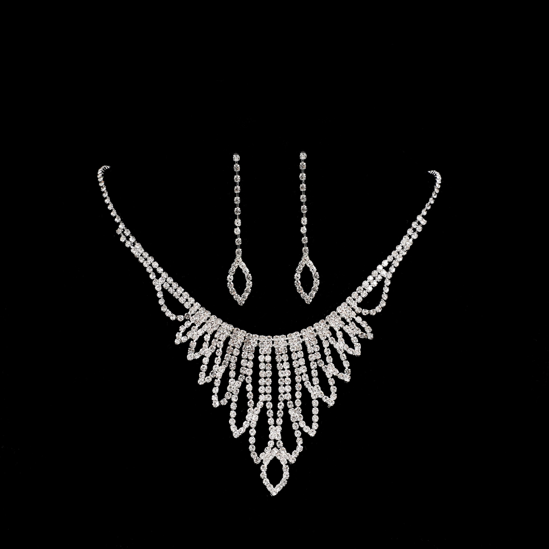 Sweet Water Droplets Tassel Eye Rhinestone Copper Plating Earrings Necklace 2 Piece Set display picture 5