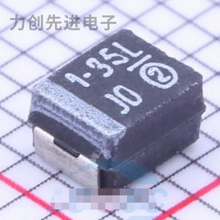 TR3B105K035C2000 参数 1uF(105) ±10% 35V 钽电容