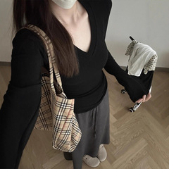 黑色V领百搭正肩长袖t恤女春秋冬2025新款修身显瘦内搭打底衫上衣
