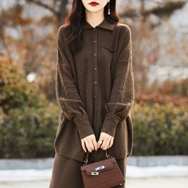 女式针织衫;女式羊绒衫;连衣裙