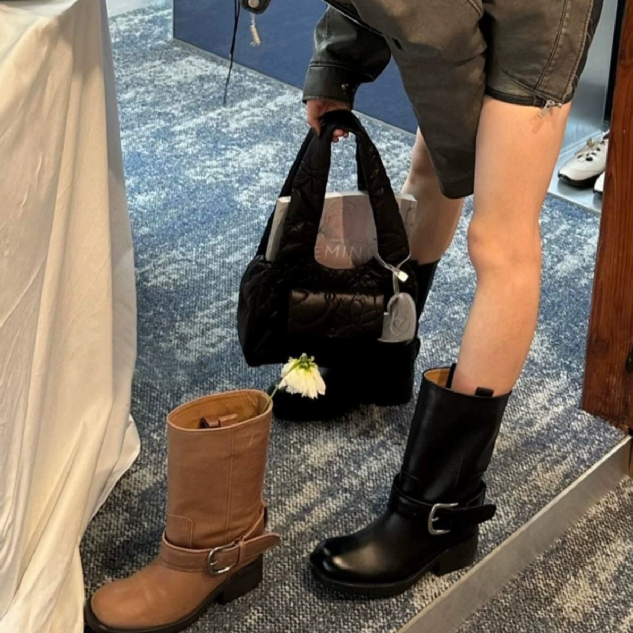 Версия из овчины ~ Корейские широкие кожаные сапоги с толстой подошной средней трубкой женские толстые мм толстые ножки рыцарь сапоги Мартин западные сапоги