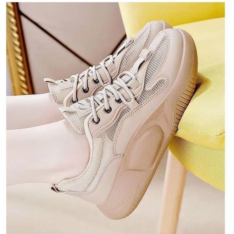 Explosión de verano 2024 red nuevos zapatos de mujer muffin suela suave súper ligera versátil antideslizante padre grueso zapatos para mujeres