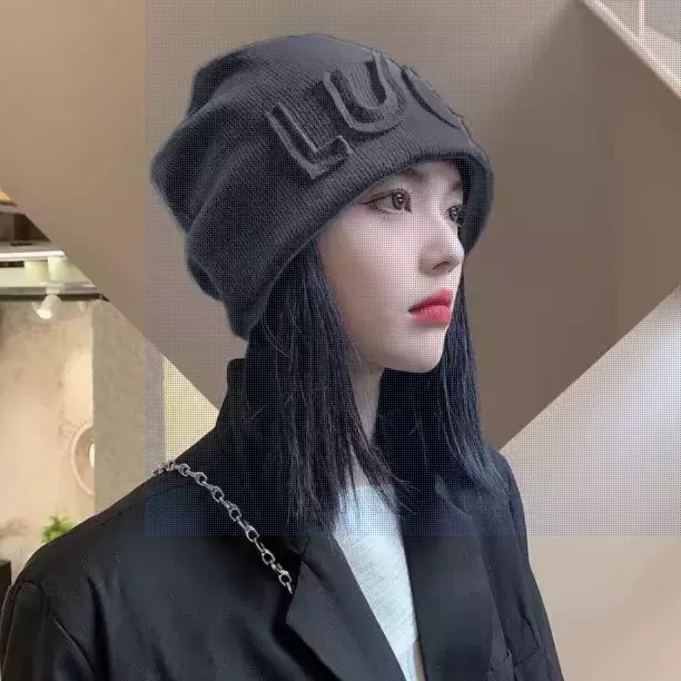 Lucking pile hat-black