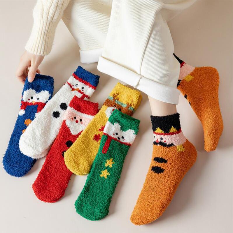 Chili Christmas Coral Velvet Socks Women's Cartoon Mid-barrel Autumn and Winter Velvet Home Cute Warm Moon Sleep Socks