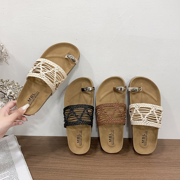 French-Style Woven Hollow-Out Thong-Toe Thick-Soled Slippers for Women, Summer 2026 New Design, Stylish Clip-Toe Slide Sandals French-Style Woven Hollow-Out Thong-Toe Thick-Soled Slippers for Women, Summer 2026 New Design, Stylish Clip-Toe Slide Sandals