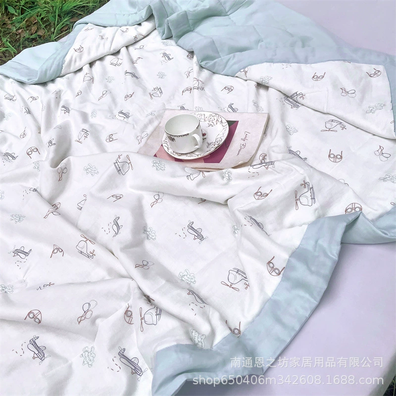 Двухслойное марлевое летнее одеяло из бамбукового хлопка категории А для матерей и младенцев, тонкое шелковое летнее одеяло для использования в одном общежитии, доступно для оптовой продажи.