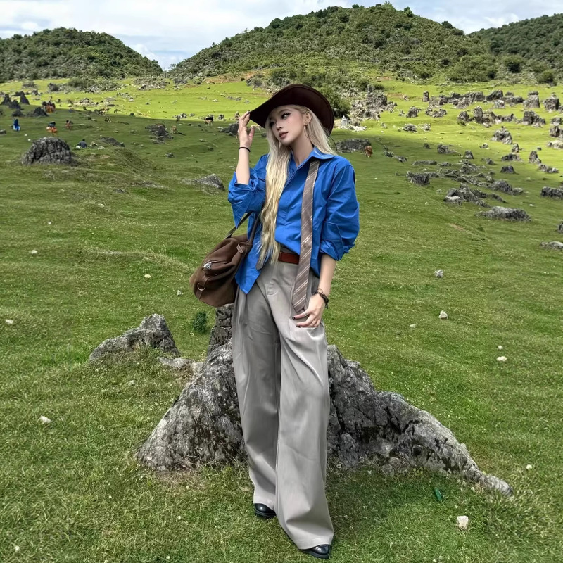 Trendy Klein Blue Shirt Spring 2026 New Design for Men and Women, Unique Couple's Long-Sleeve Shirt Trendy Klein Blue Shirt Spring 2026 New Design for Men and Women, Unique Couple's Long-Sleeve Shirt