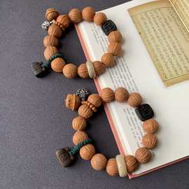 猴头手串搭配沉香吉字福锁菩提跑环橄榄小米珠环檀木樱桃小子等