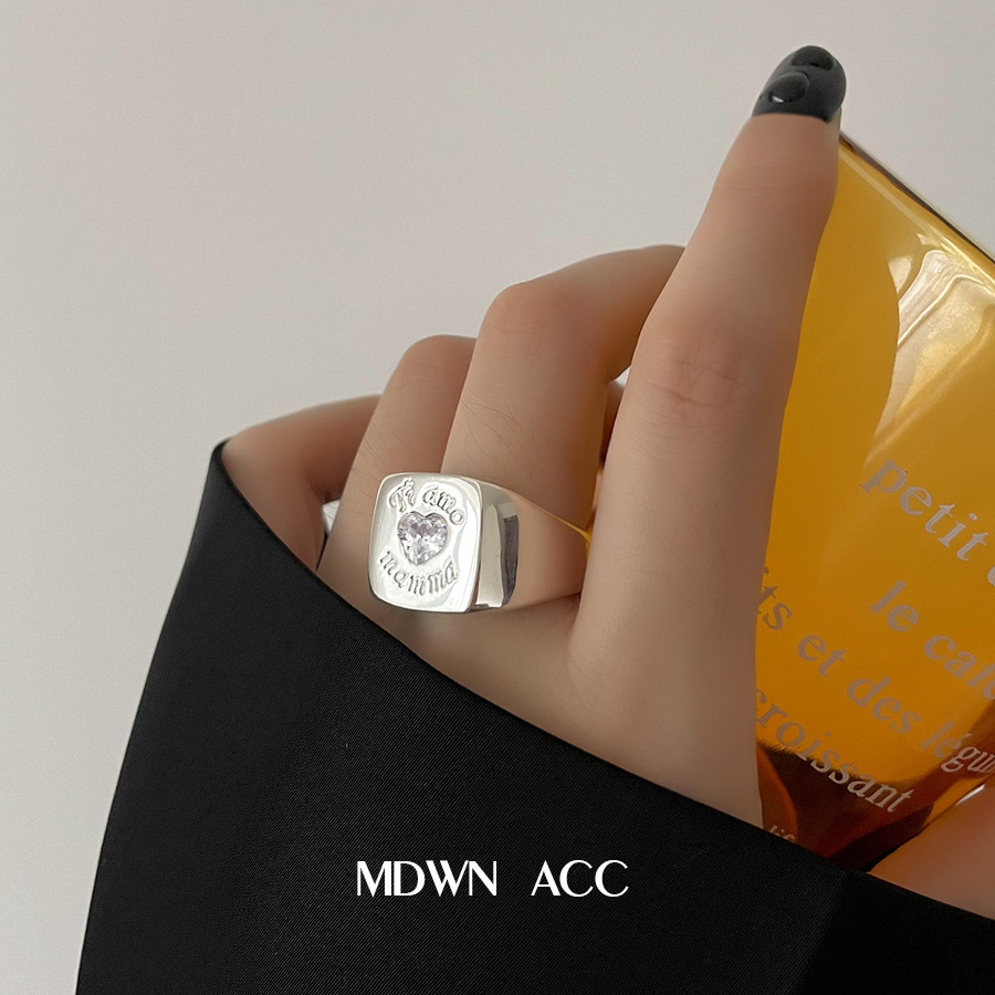 Geometric retro fashionable ring with letters with zircon