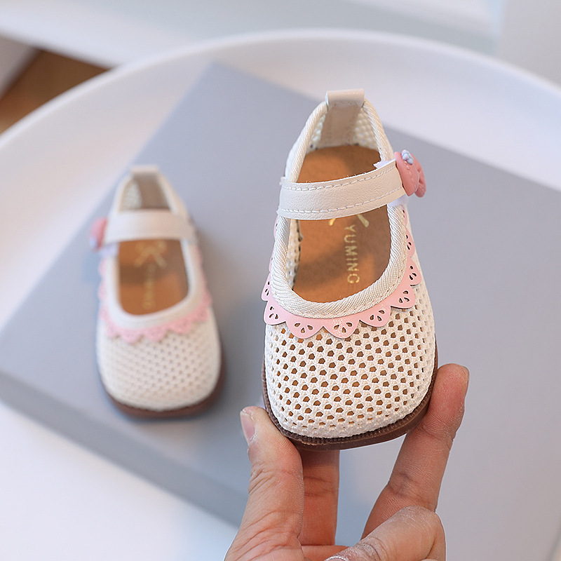 2022 neue Prinzessin Mode Kinder atmungsaktive Mesh-Schuhe Blume flacher Mund Mädchen Sandalen 1-3 Jahre alt_voghion.com