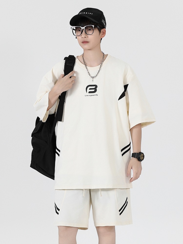 Traje de manga corta de moda juvenil de verano para niños y niños grandes 2025 nueva moda casual suelta de dos piezas tendencia