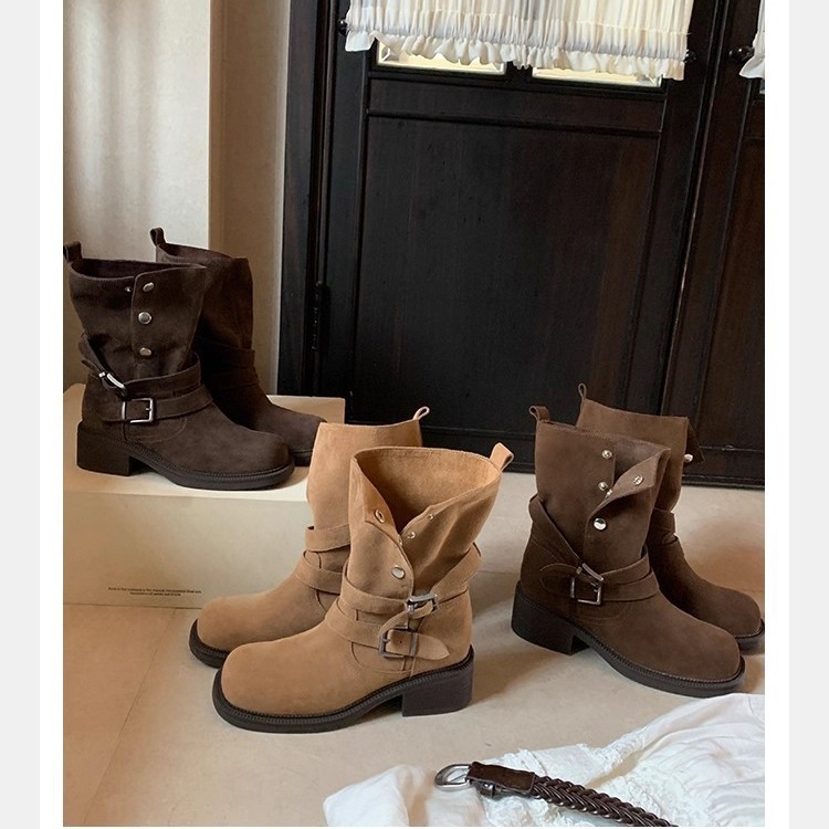 葡萄妈同款 增高5.5cm~ 美拉德粗跟厚底扣带牛反绒高跟短筒靴女秋