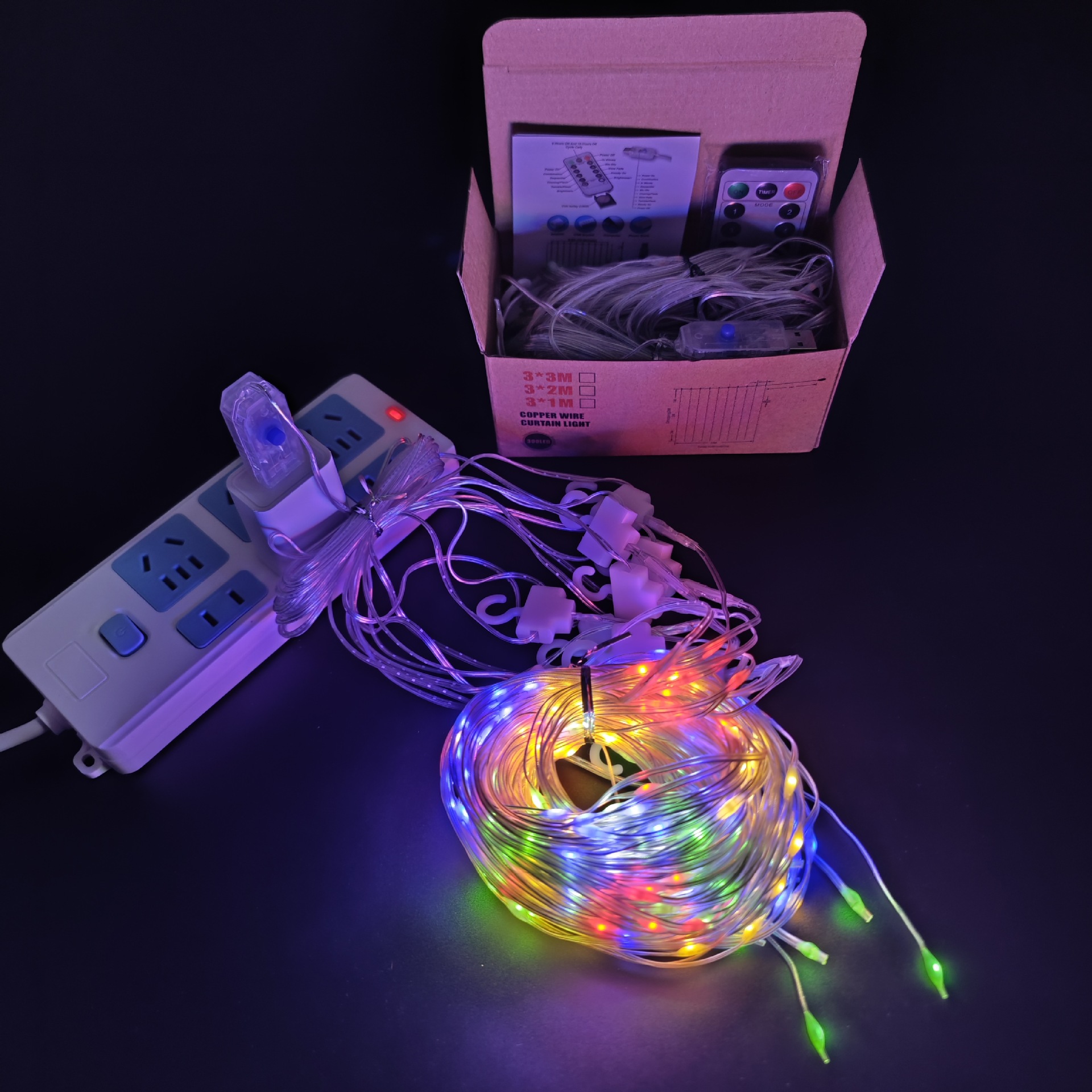 Guirnalda de luces LED de alambre de cobre de 3x3 metros con ganchos, control remoto y enchufe USB, para decoración de cortinas de dormitorio, disponible para envío transfronterizo.