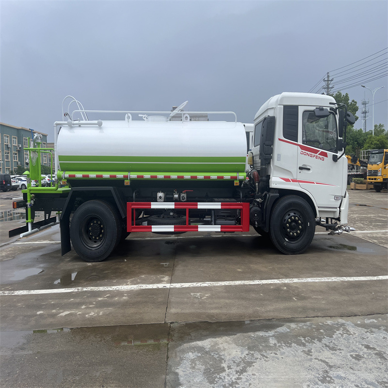 Exported to Saudi Arabia and the United Arab Emirates Sprinkler Truck, Stainless Steel Water Transport Truck, Greening Spray Truck with Gcc Ottc Certification