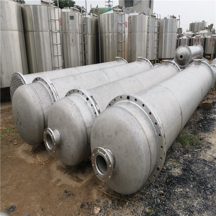 二手工业冷凝器10立方碳钢列管冷凝器多种规格可 不锈钢冷凝器