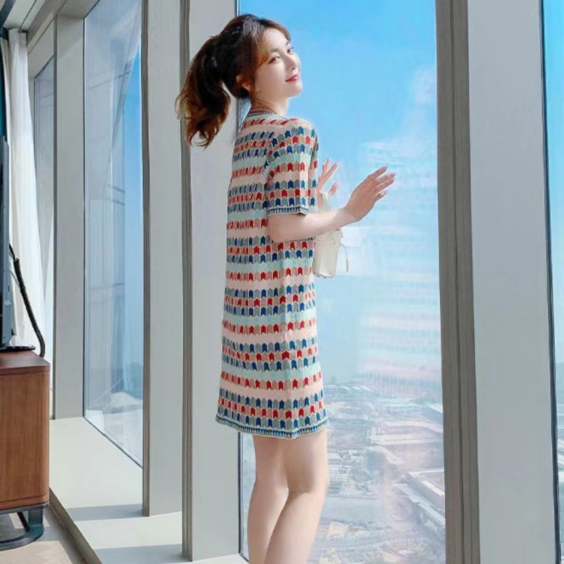 Đầm suông nữ midi họa tiết hoa in phong cách Pháp tình đầu — màu sắc chi tiết 2
