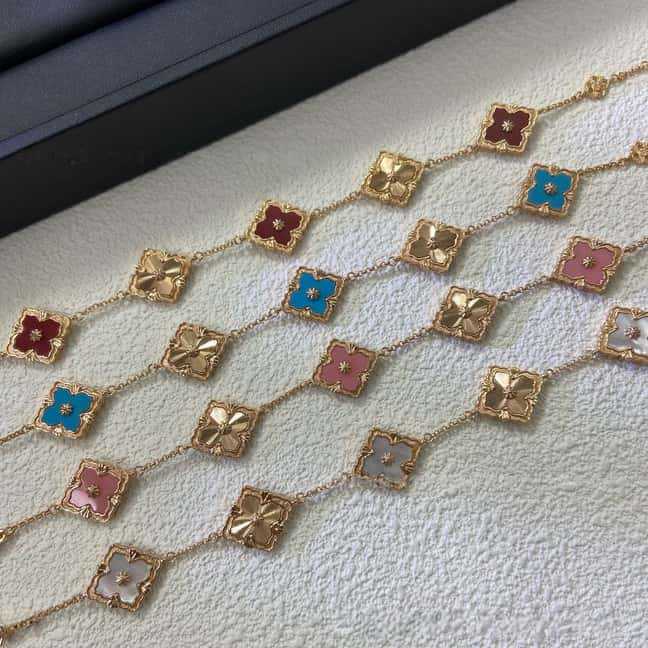 High-End V Gold Buccellati Four-Leaf Clover Bracelet, Light Luxury Fashion Five-Leaf Bracelet, Thickly Plated with 18K Gold, Wholesale from Manufacturer High-End V Gold Buccellati Four-Leaf Clover Bracelet, Light Luxury Fashion Five-Leaf Bracelet, Thickly Plated with 18K Gold, Wholesale from Manufacturer