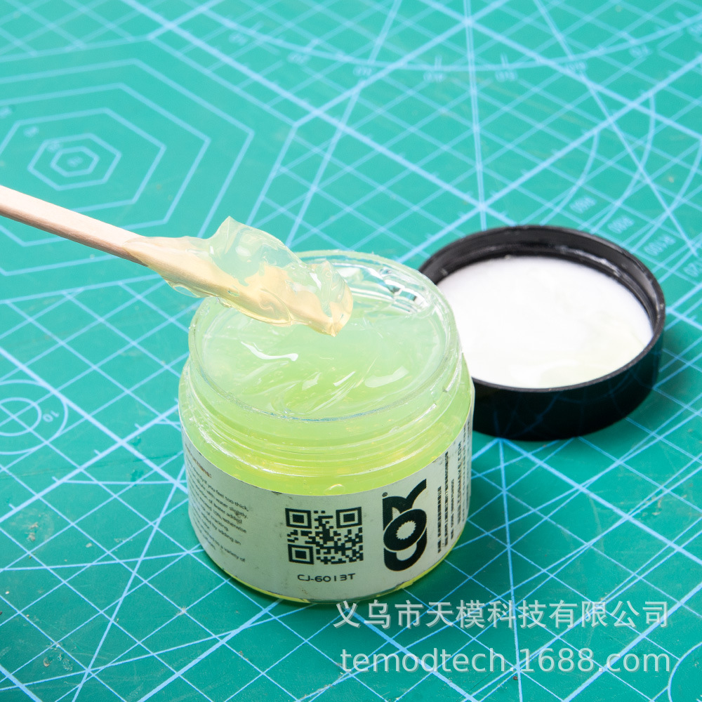 Temod 50ml Water Scenery Paste Sand Table Building Materials Ocean Lake Water Landscaping to Create Sea Wave Effects
