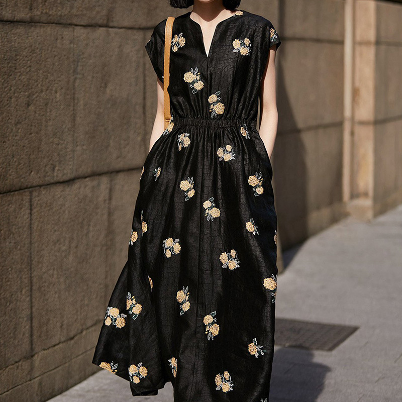 Xiangyun Yarn Embroidered Silk dress Mulberry Silk Long Dress High-end Sense Small Black Dress A- line Dress Women's Summer