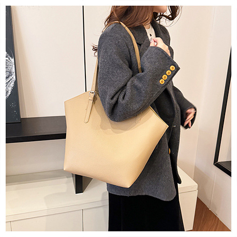 638g Weight Polyester Lining Material Magnetic Buckle Closure Type Double Shoulder Straps Strap Type Tote Bag Bags Type Casual, Daily, Shopping Occasion Pu Leather Material Solid Color Pattern All Seasons Season Women's Gender Classic Style Style Dumpling Shape Shape Women's Pu Leather Solid Color Classic Style Dumpling Shape Magnetic Buckle Tote Bag 3