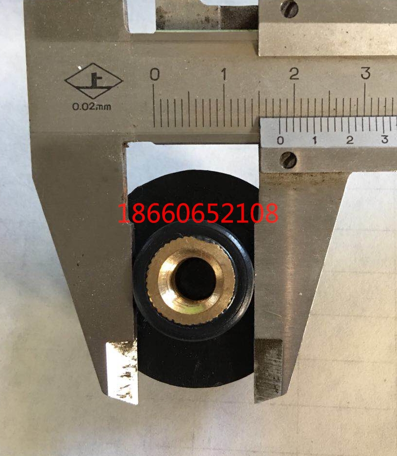 j8车型螺栓通用收割机福田玻璃机玻璃拖拉机扣螺母塑铸玉米雷沃g3