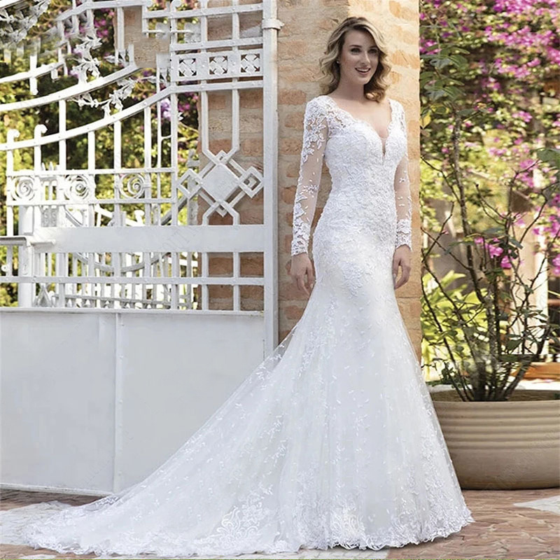 Cross-border V-neck lace mermaid wedding dress, slim-fitting, body-hugging, long train gown, bridal evening dress for church ceremonies